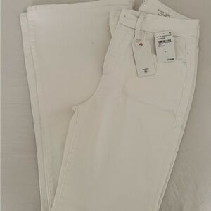 Good American Flare Jeans